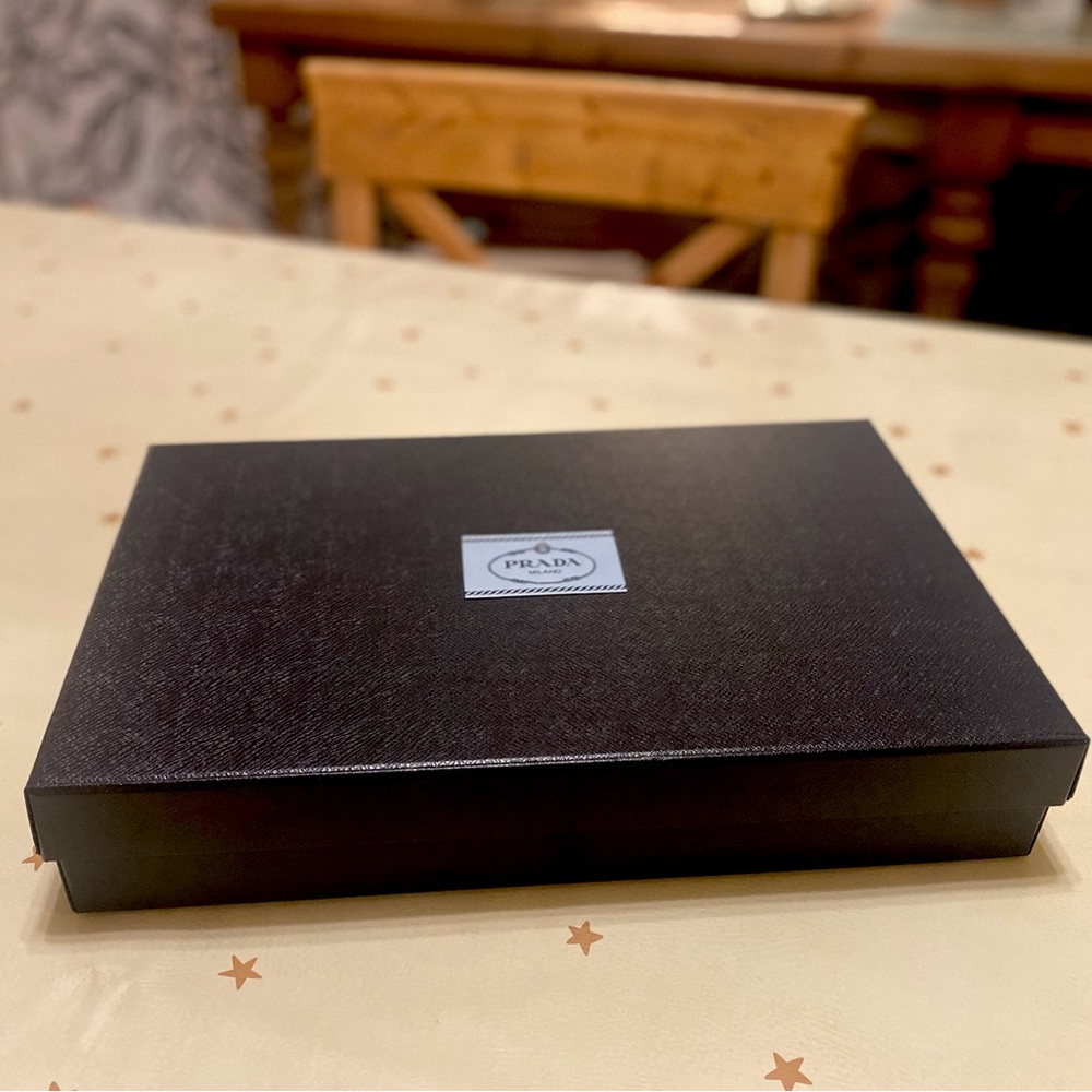PRADA Large Luxury Gift Box Like New Custom Shipping box Included